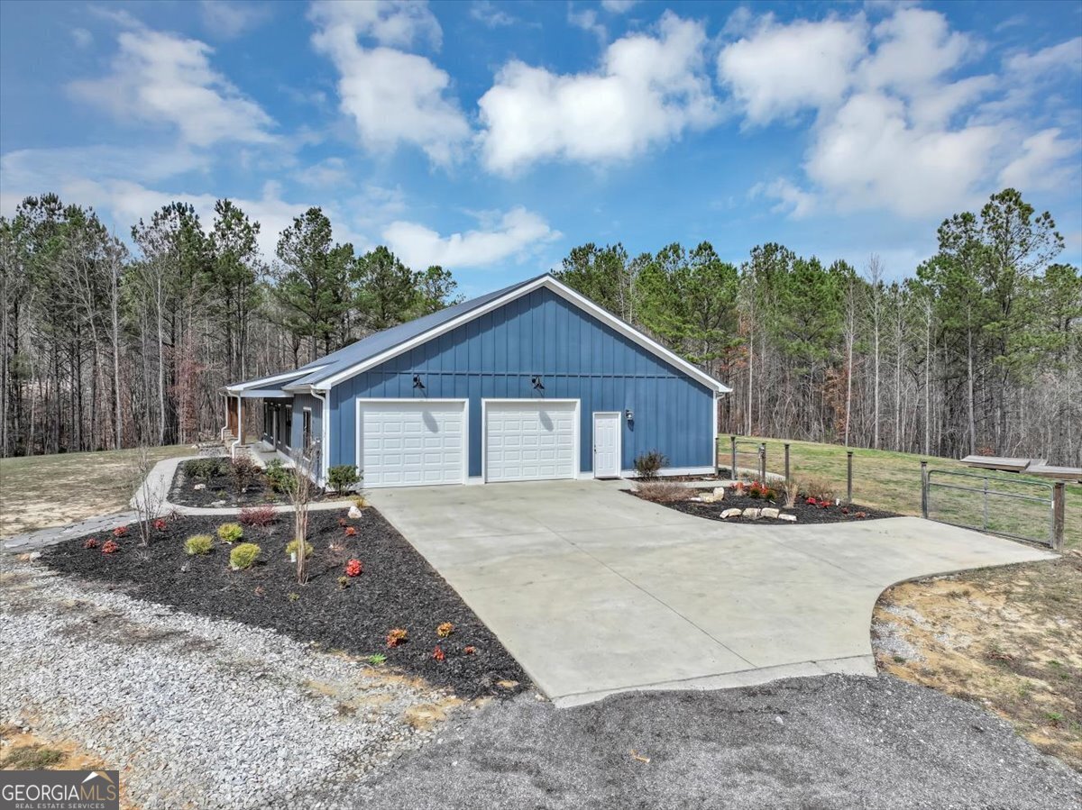 1235 WILLIAMS RD