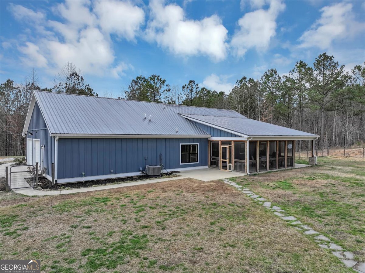 1235 WILLIAMS RD