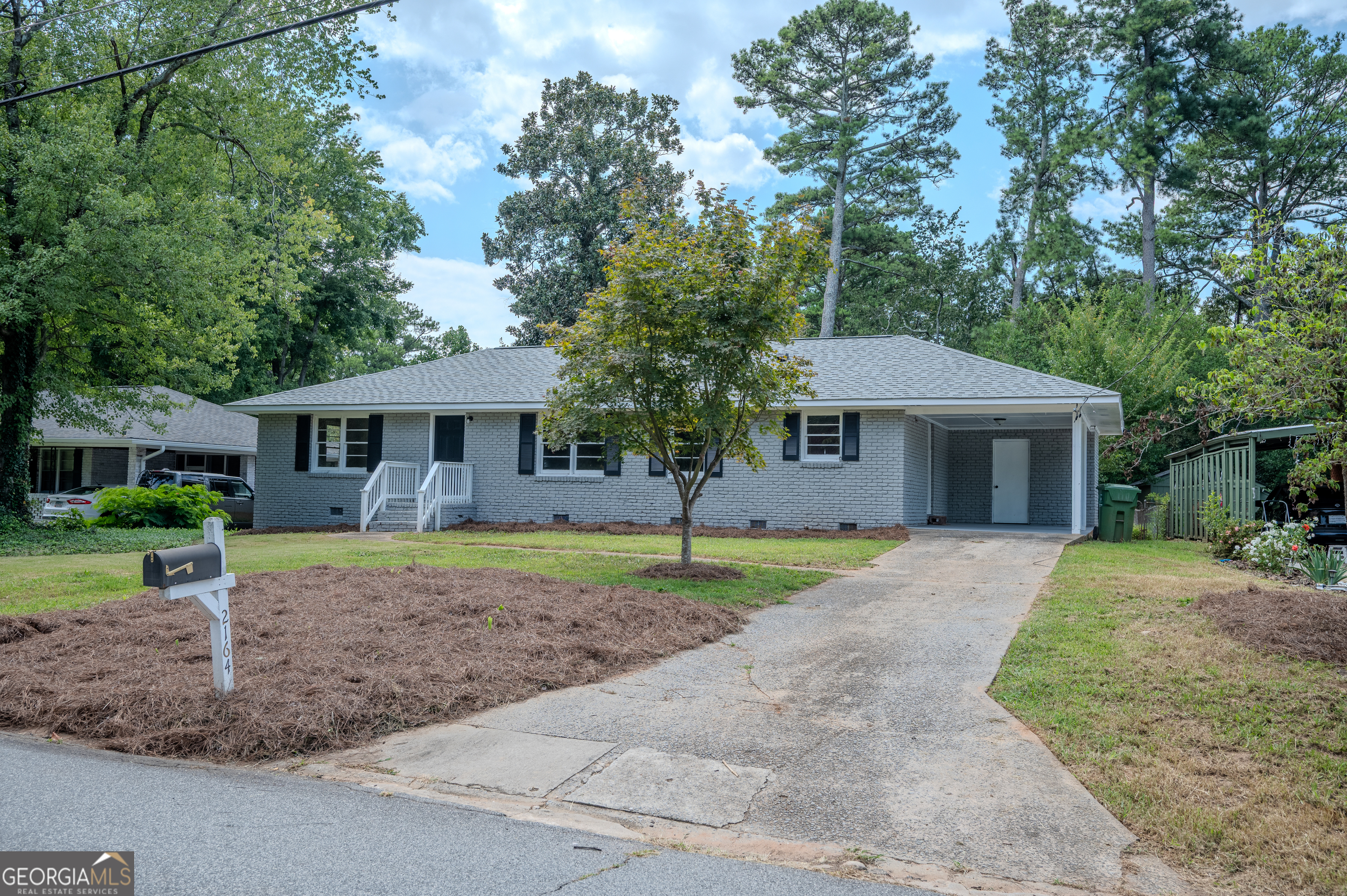 2164 Pawnee DR SE