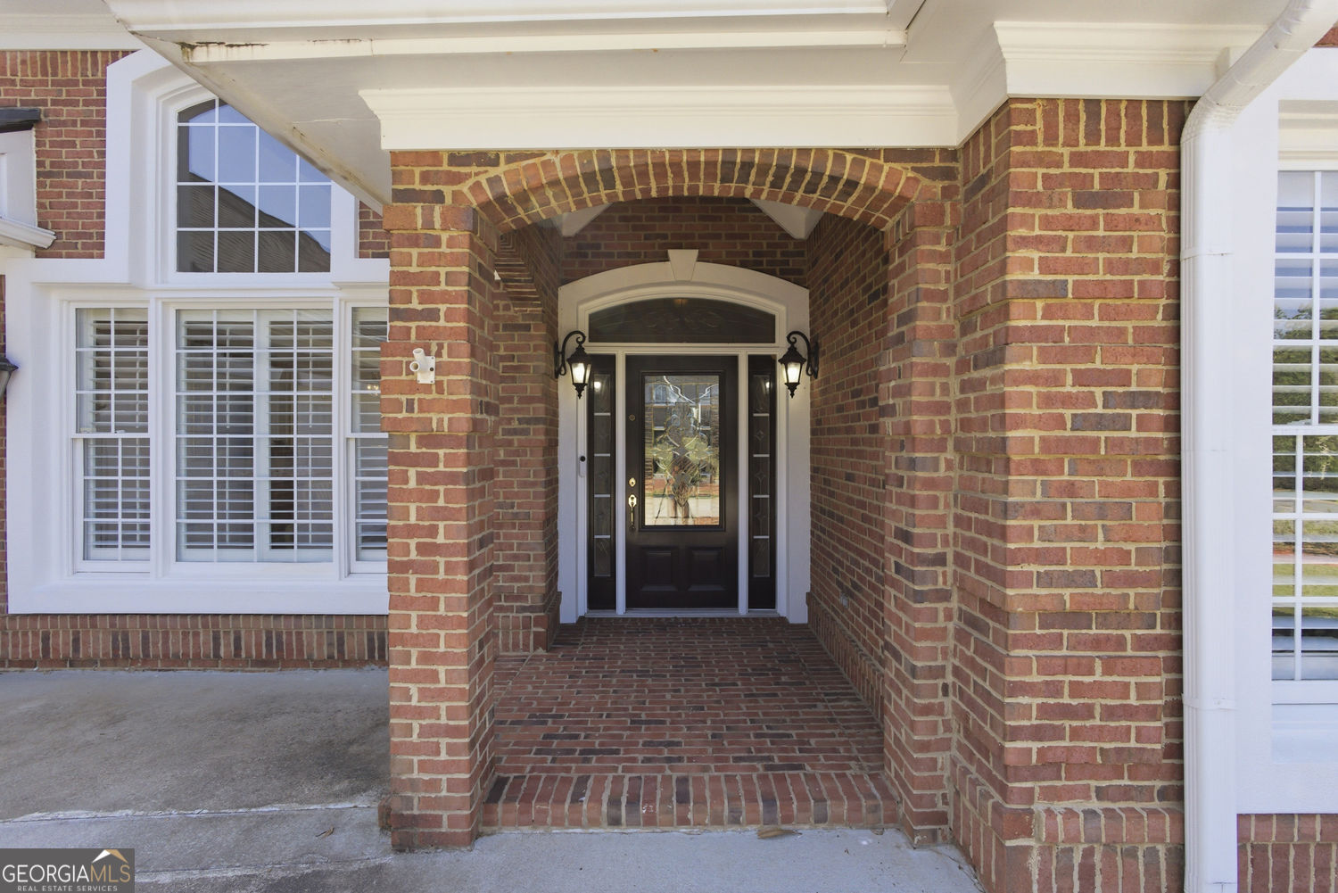 1000 Laddington LN