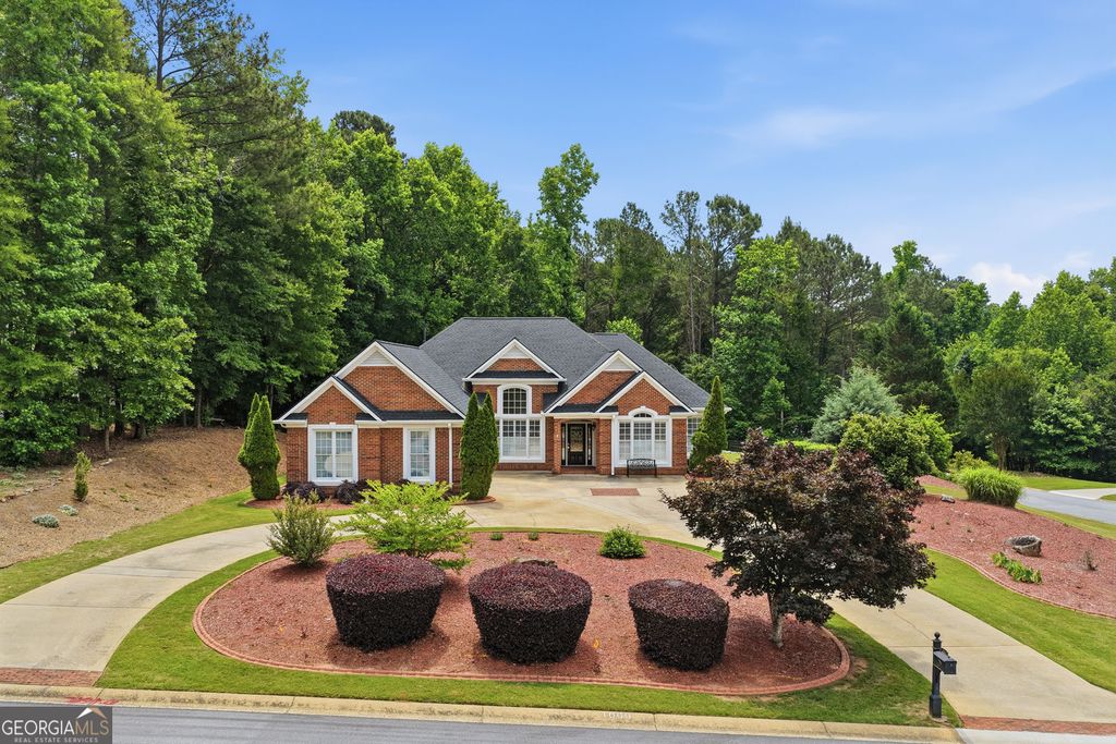 Photo of 1000 Laddington Lane, Peachtree City, GA 30269 (MLS # 10772835)