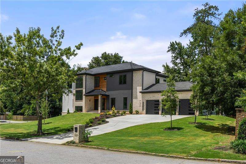 720 Glenforest RD