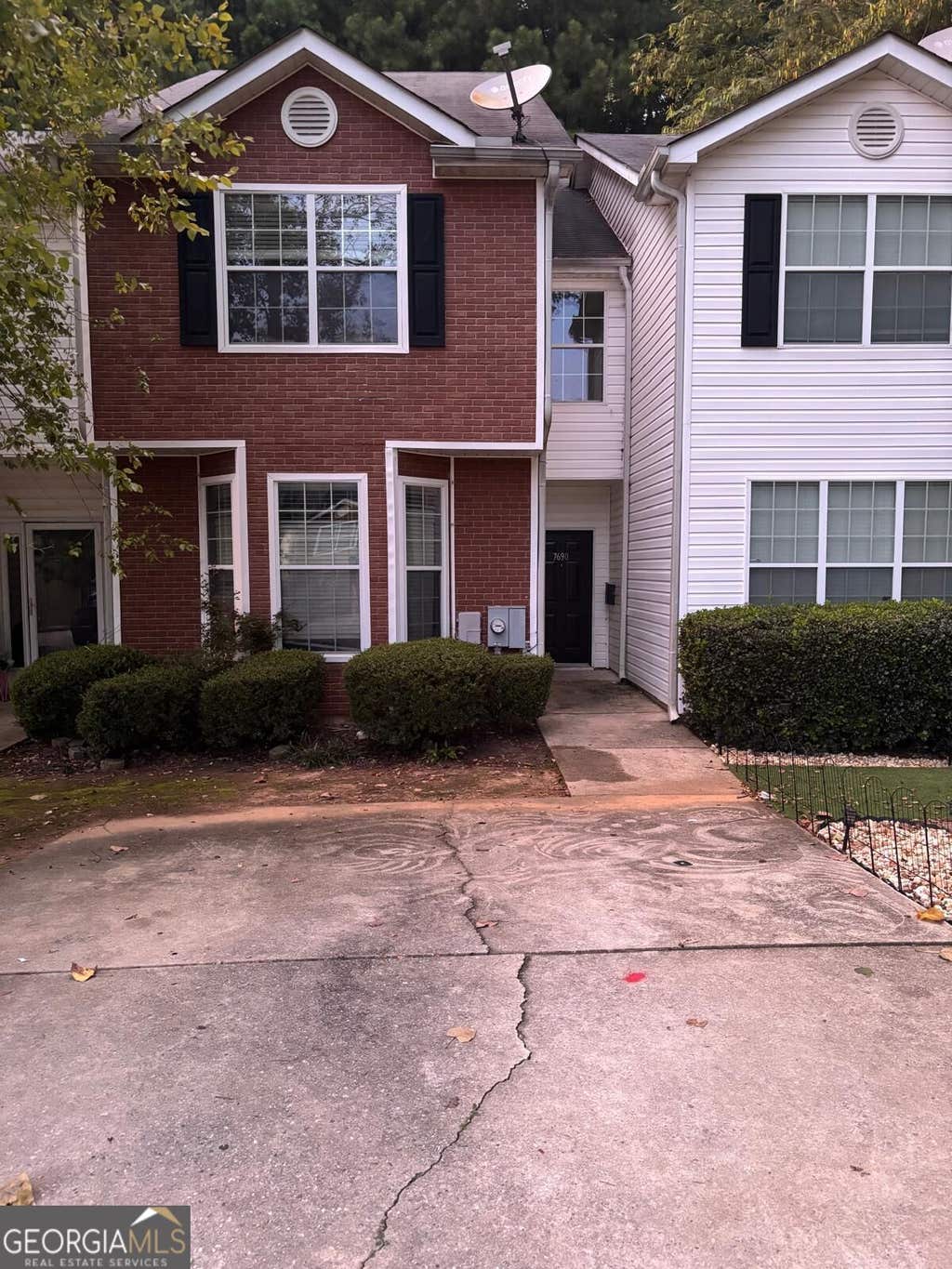 Photo of 7690 Creekside Lane, Riverdale, GA 30296 (MLS # 10826916)
