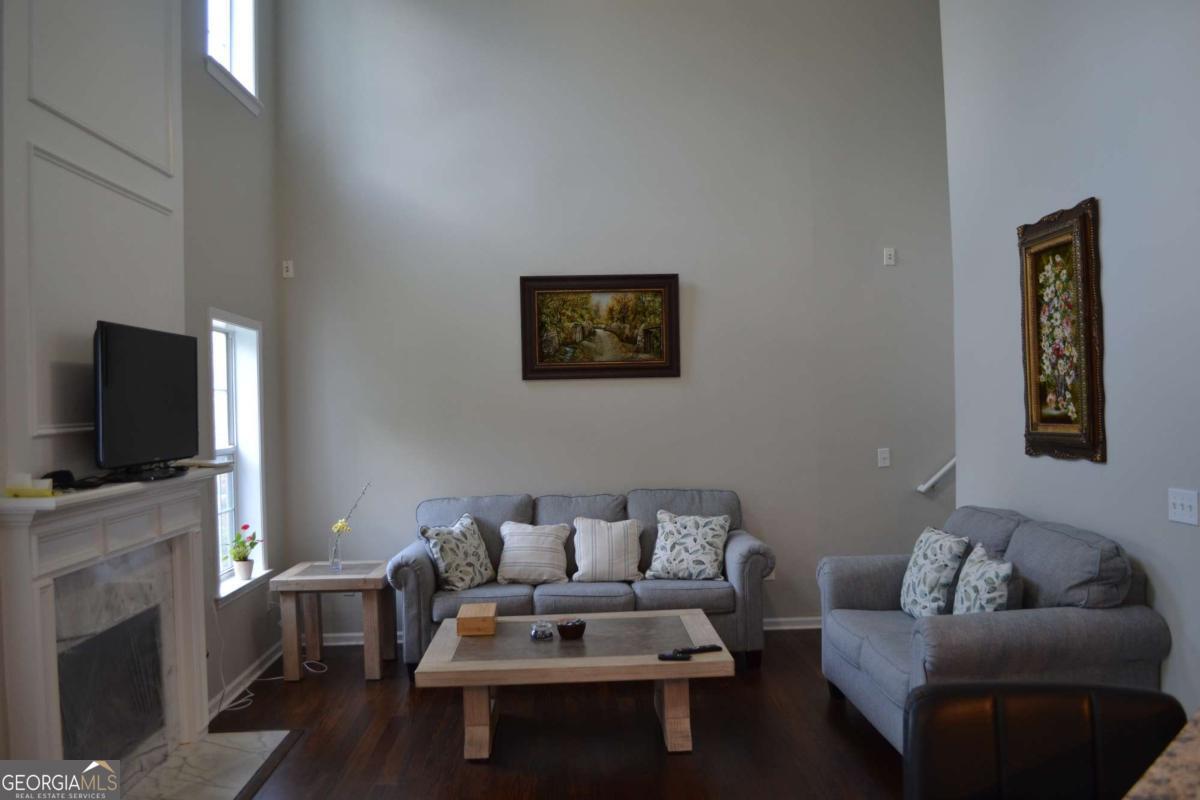 Chadbourne - Residential Lease