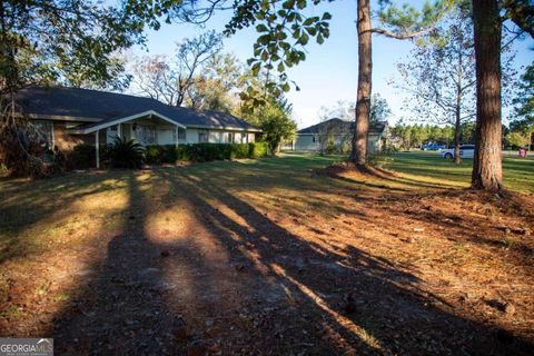 A home in Baxley