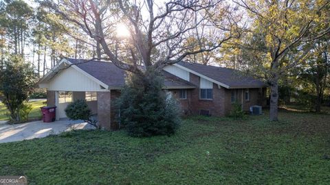 A home in Baxley