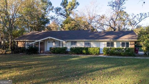 A home in Baxley