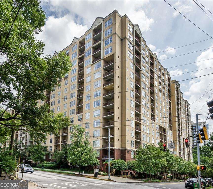 Live in the vibrant heart of Midtown Atlanta at Park Central, where convenience meets modern living. This beautiful 1-bedroom, 1-bathroom condo offers the perfect blend of comfort and city lifestyle, just steps from some of Atlanta's most iconic destinations for dining, arts, and entertainment. Enjoy life within walking distance to Piedmont Park, the Atlanta BeltLine, the Atlanta Botanical Garden, the High Museum of Art, the Woodruff Arts Center, Colony Square, Fox Theatre, and the Midtown MARTA Station. Walk to work at Emory University Hospital Midtown, Northside Medical, Georgia Tech, Google, NCR, Federal Reserve Bank of Atlanta, and countless law firms. Make your weekend plans and commute effortless. Shop for groceries within a few blocks at Whole Foods, Publix, and Trader Joe's. Park Central offers elevated amenities designed for relaxation and rejuvenation, including 24/7 concierge, valet dry cleaning, a clubroom, a wet bar, a health club (featuring an indoor lap pool, a cardio studio, a weight room, a yoga/boxing studio, a sauna), an outdoor pool, Weber barbecue grills, and a rooftop deck with expansive city views of Midtown and Buckhead. Don't miss your chance to rent this charming condo in one of Midtown's most sought-after communities perfect for live-work-play. Schedule your showing today.