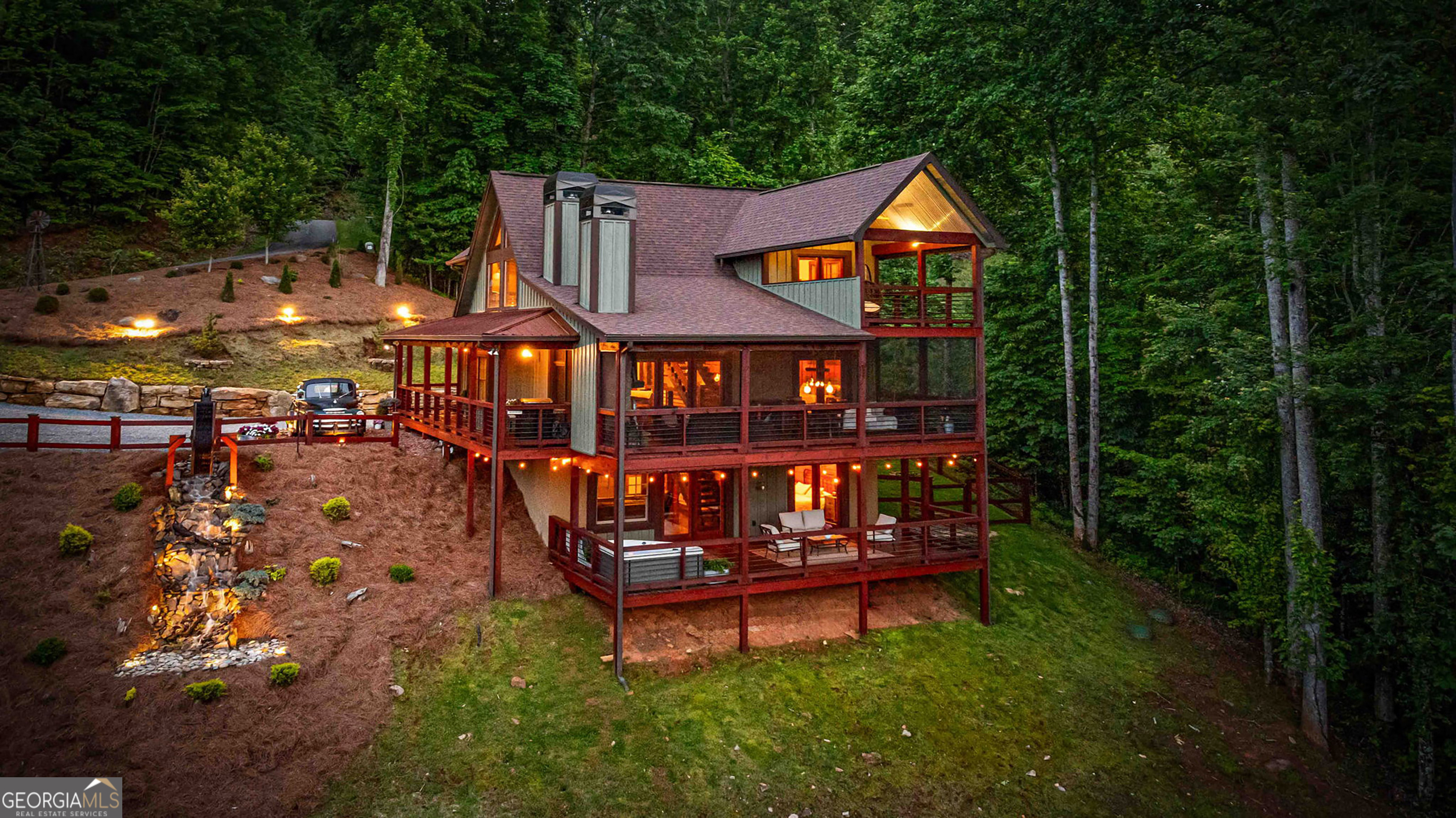 264 Pontoosuc DR