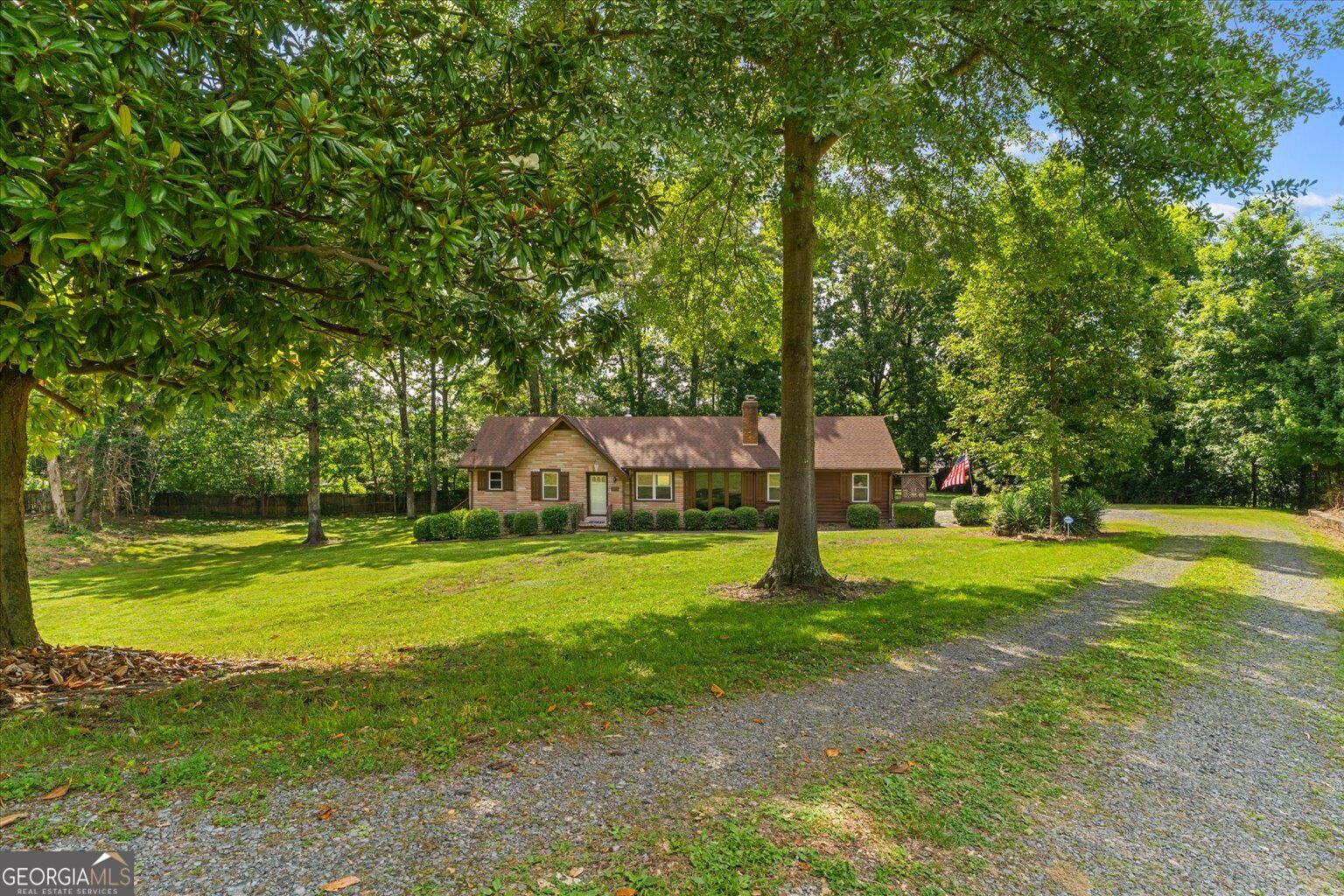 205 Mountain View DR