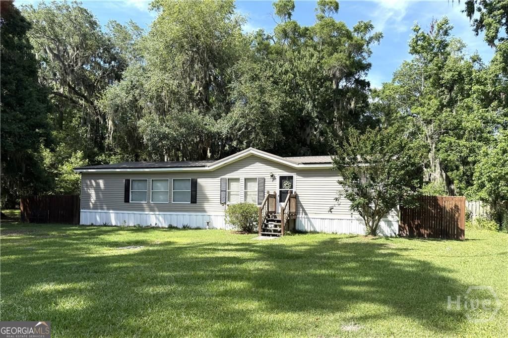 Photo of 117 Jill Trce, Brunswick, GA 31525 (MLS # 10766100)