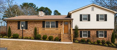 6 Bittersweet LN Newnan GA 30263