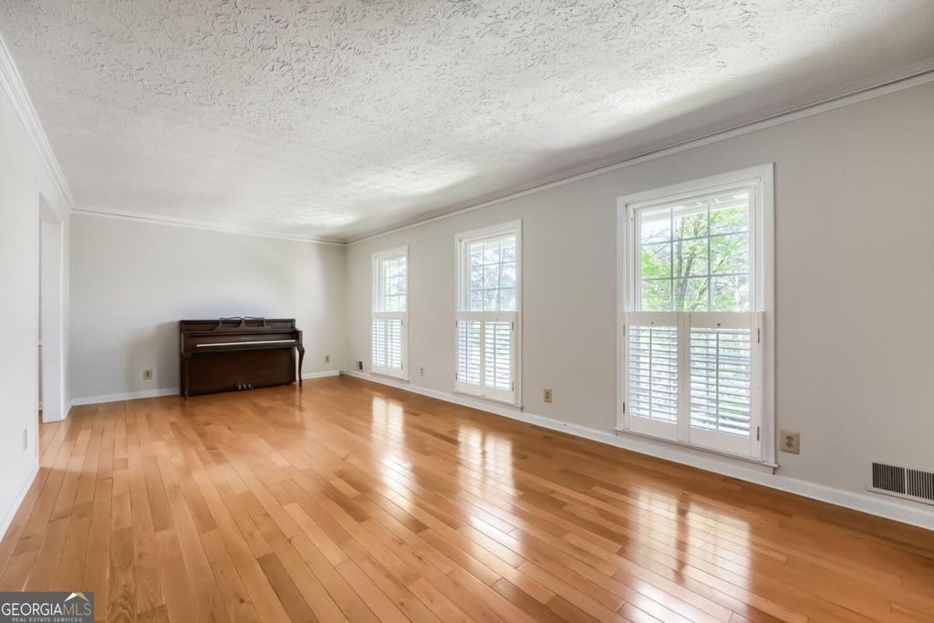 Photo of 2657 Langland Court NE, Atlanta, GA 30345 (MLS # 10730097)