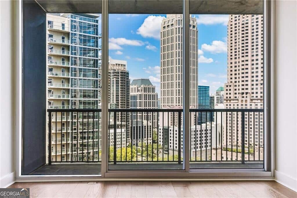 Photo of 1080 Peachtree Street NE #1501, Atlanta, GA 30309 (MLS # 10831950)