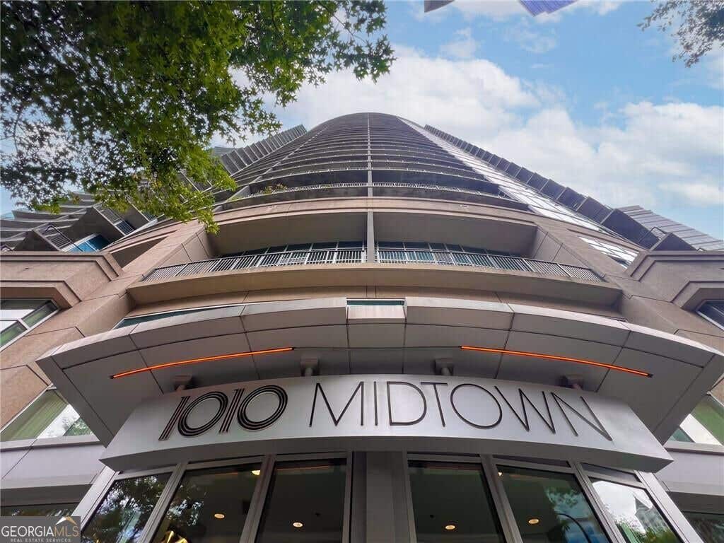 Photo of 1080 Peachtree Street NE #1501, Atlanta, GA 30309 (MLS # 10831950)
