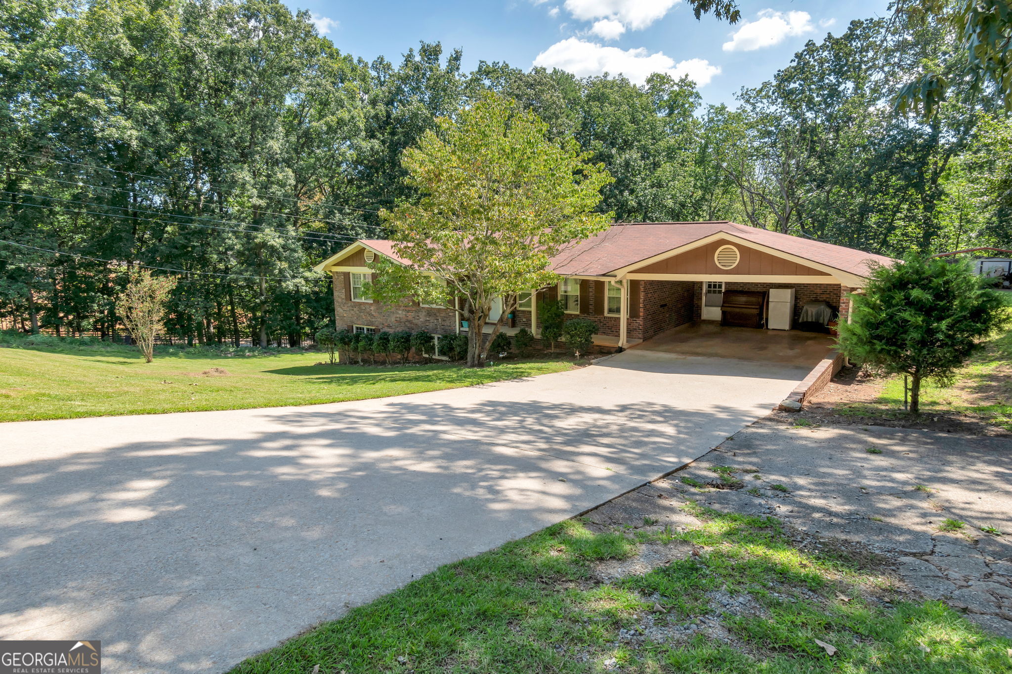 5059 Whispering Pines DR