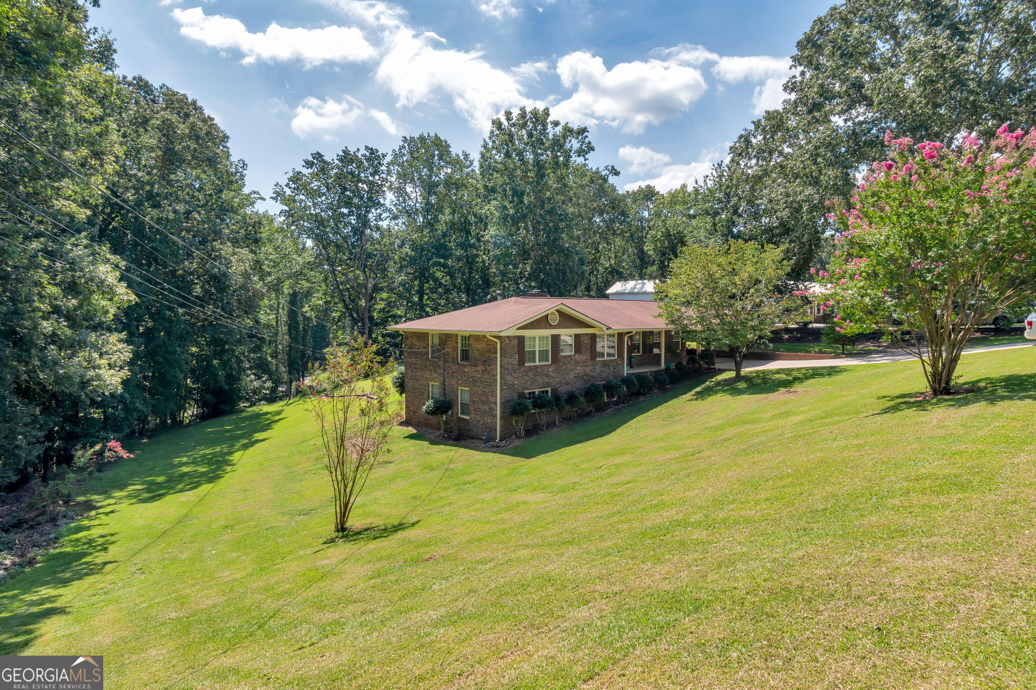 5059 Whispering Pines DR