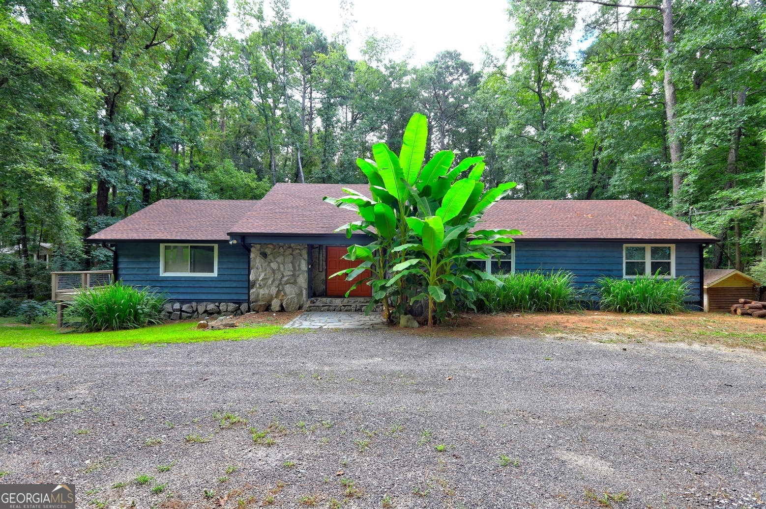 1.4 Acre 3 BD, 2.5 BA in the heart of North Peachtree City Mcintosh HS District. Owner Financing Available with 20% Down. Move-In Ready Ranch Home over an Unfinished Full Basement. Privacy and No HOA. Potential Commercial with Circular Driveway. Perfect for Trucks, Trailor's, Motor Homes or Large Utility Vehicles. Double vanity and Walk in Custom Tile Shower. Vaulted Great Room with Exposed Beams and a Stone Double Sided Fireplace. Conveniently Located to Shopping, Medical Facilities, Restaurants and many Golf Courses.
