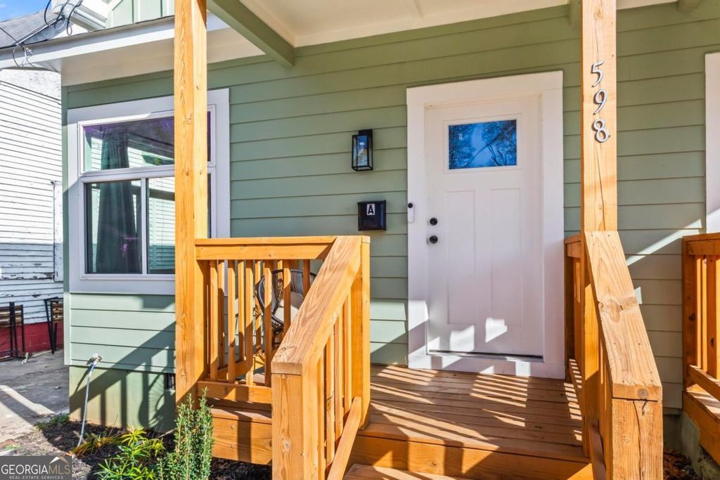 Photo of 598 Formwalt Street SW, Atlanta, GA 30312 (MLS # 10661078)