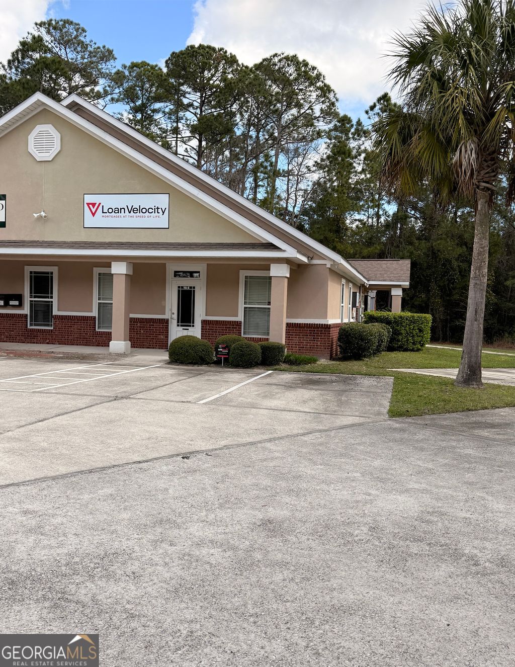 Photo of 70 Hawthorn Lane #UNIT B, Saint Marys, GA 31558 (MLS # 10706357)