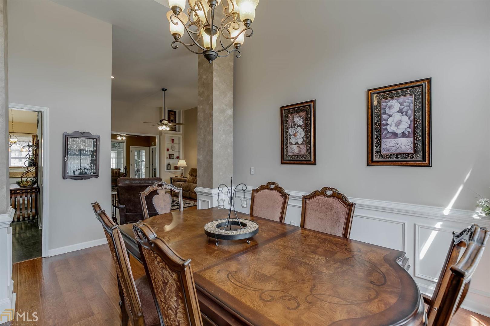 Saddle Tree - Residential