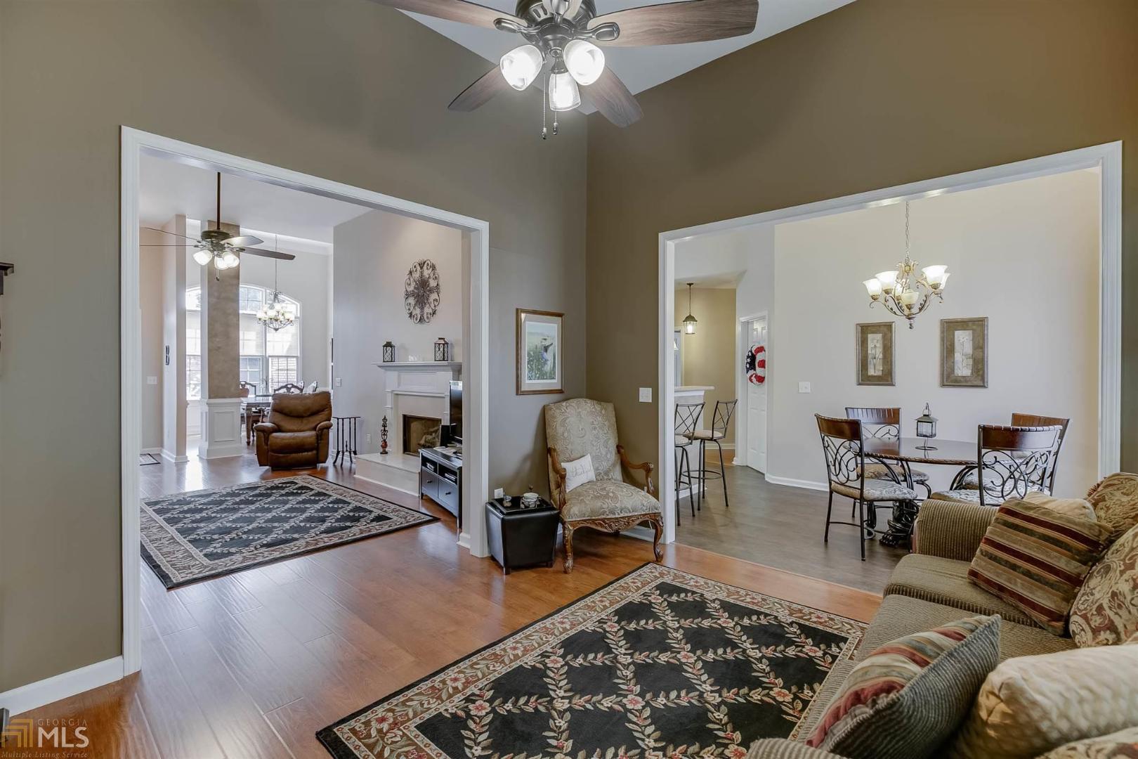 Saddle Tree - Residential