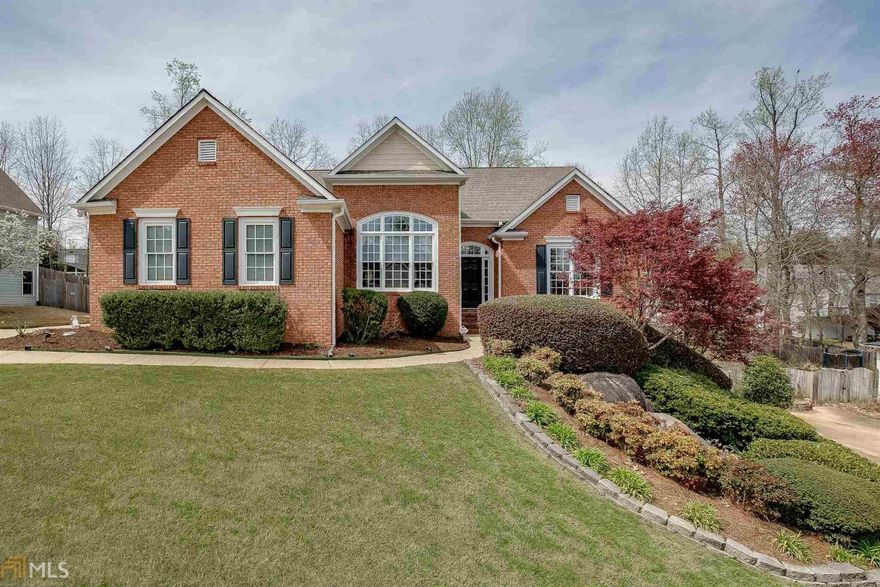 Ranch on a fully finished basement in sought after North Gwinnett district! Great home that checks all the boxes. Vaulted ceilings throughout main expand the space. White kitchen with views to breakfast room & keeping room. Sunroom overlooks beautifully landscaped & fenced backyard. Master suite features vaulted ceilings, dual vanities, large walk-in closet, and updated frameless shower. Finished basement with office, workshop + garage, rec room, and in-law suite with kitchenette. Don’t miss out!