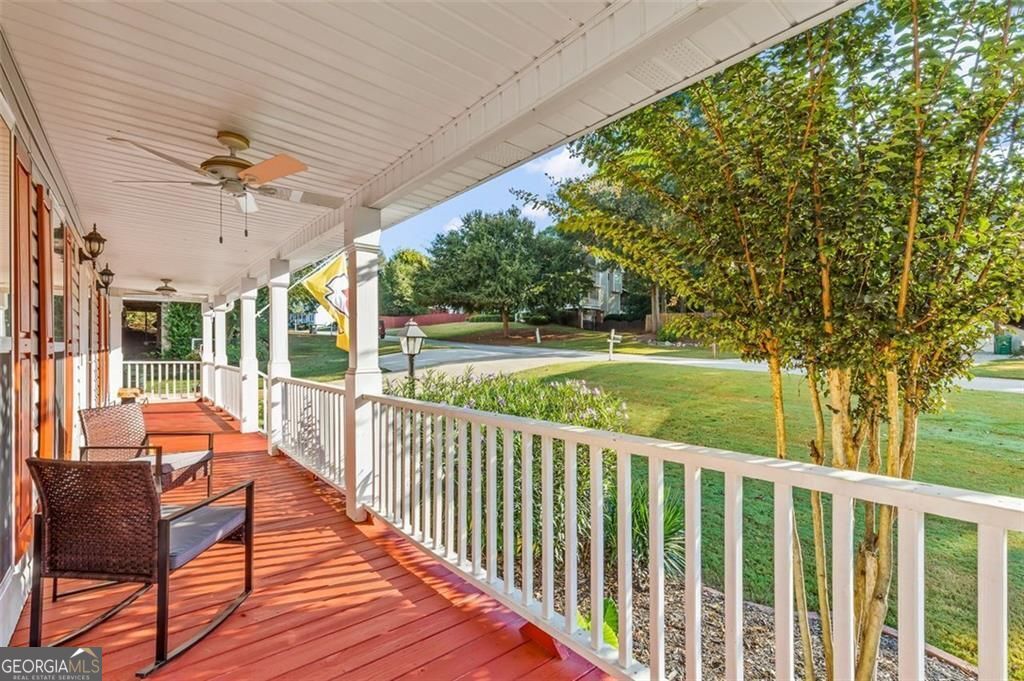 552 Magnolia DR