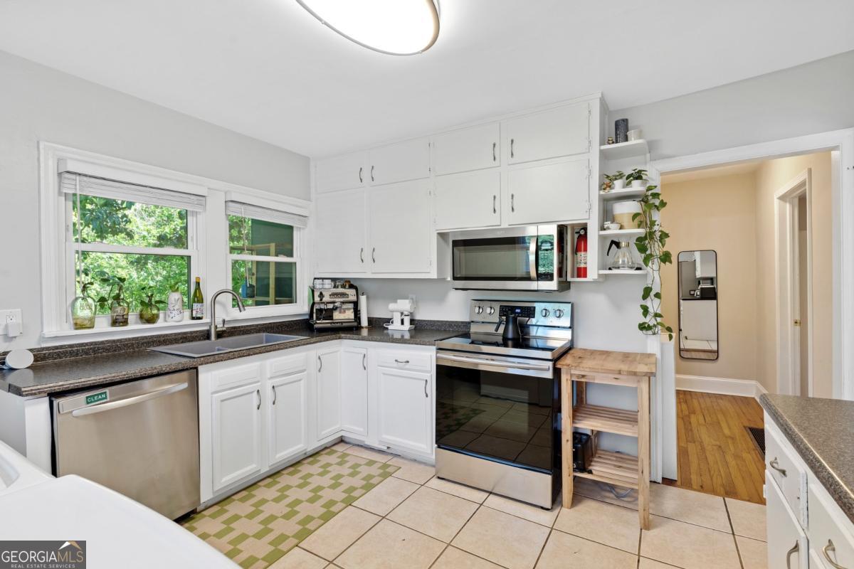 2179 Main ST NW