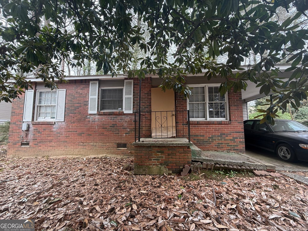 Photo of 734 Alfred Road NW, Atlanta, GA 30331 (MLS # 10851191)