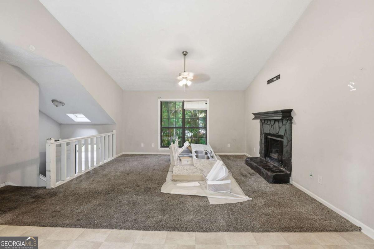 1648 Olde Oak DR