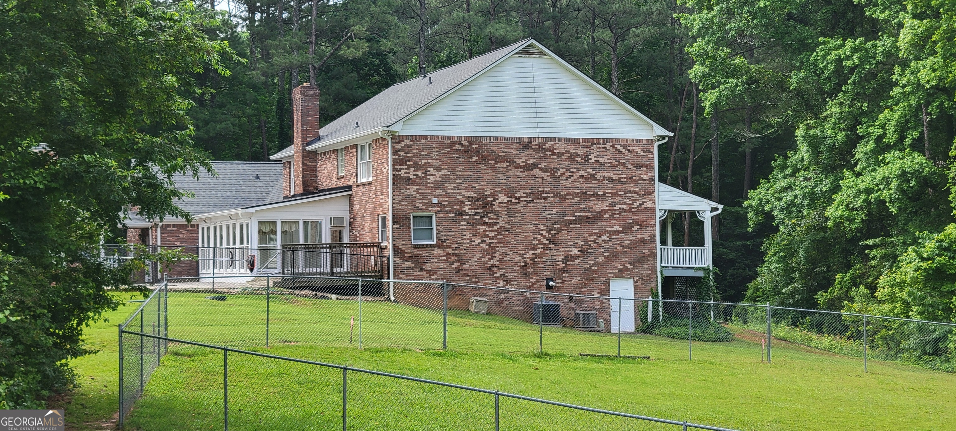 1294 DOGWOOD RD