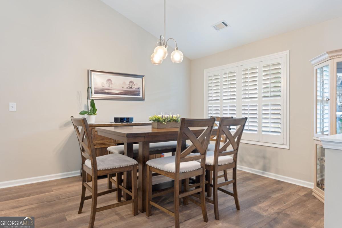 127 Bordeaux LN