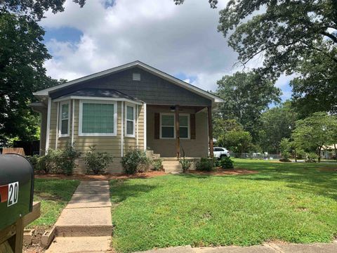 Photo of 20 Kirkwood St Ne, Rome, GA 30161 (MLS # 20145556)