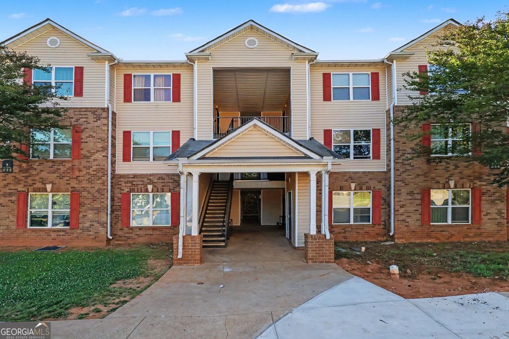 Photo of 5304 Waldrop Place, Decatur, GA 30034 (MLS # 10766646)