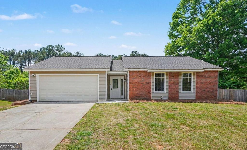 Photo of 2620 Rolling Hills Way SE, Conyers, GA 30094 (MLS # 10741516)