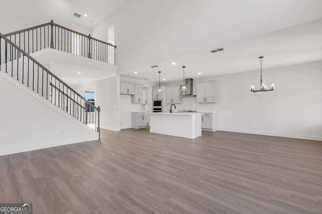 121 Willow Bend RD