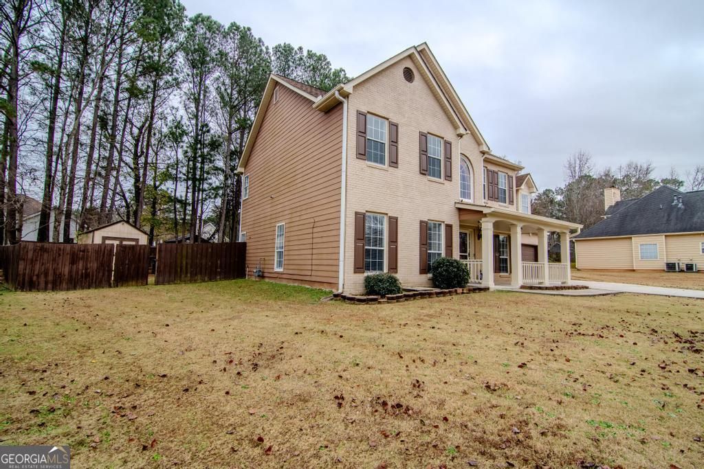 Photo of 9744 Carolina Drive, Jonesboro, GA 30238 (MLS # 10653550)