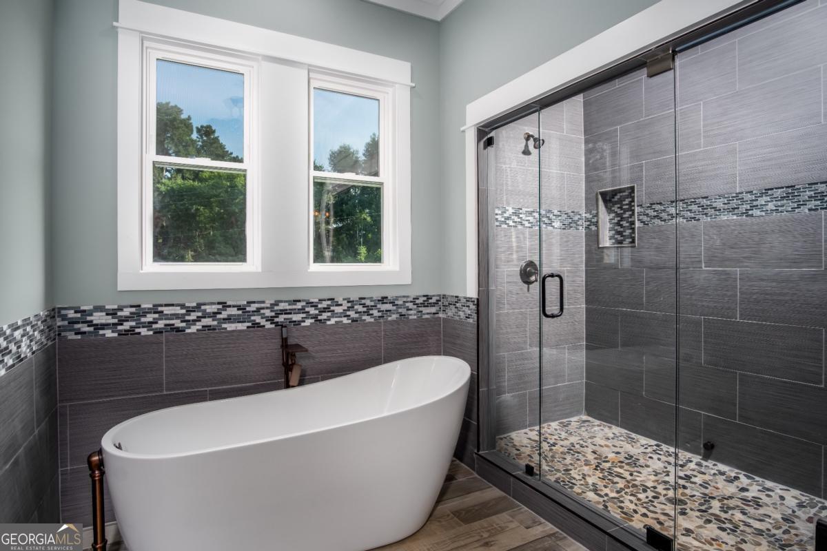 2029 Cox Rd HOA - Residential