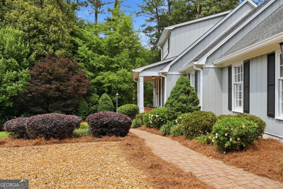 2 Walnut DR