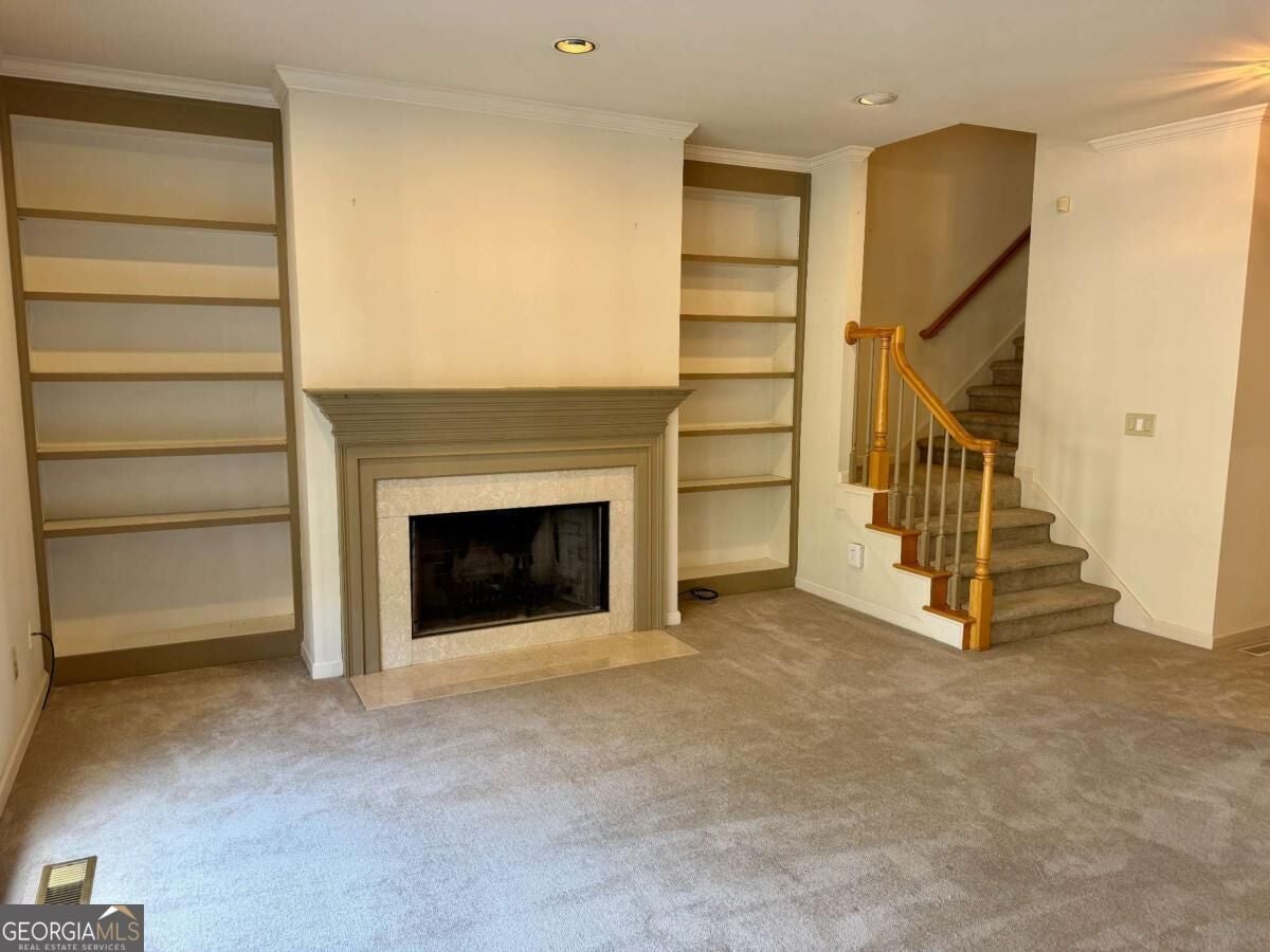 2544 Oakwood TRCE SE