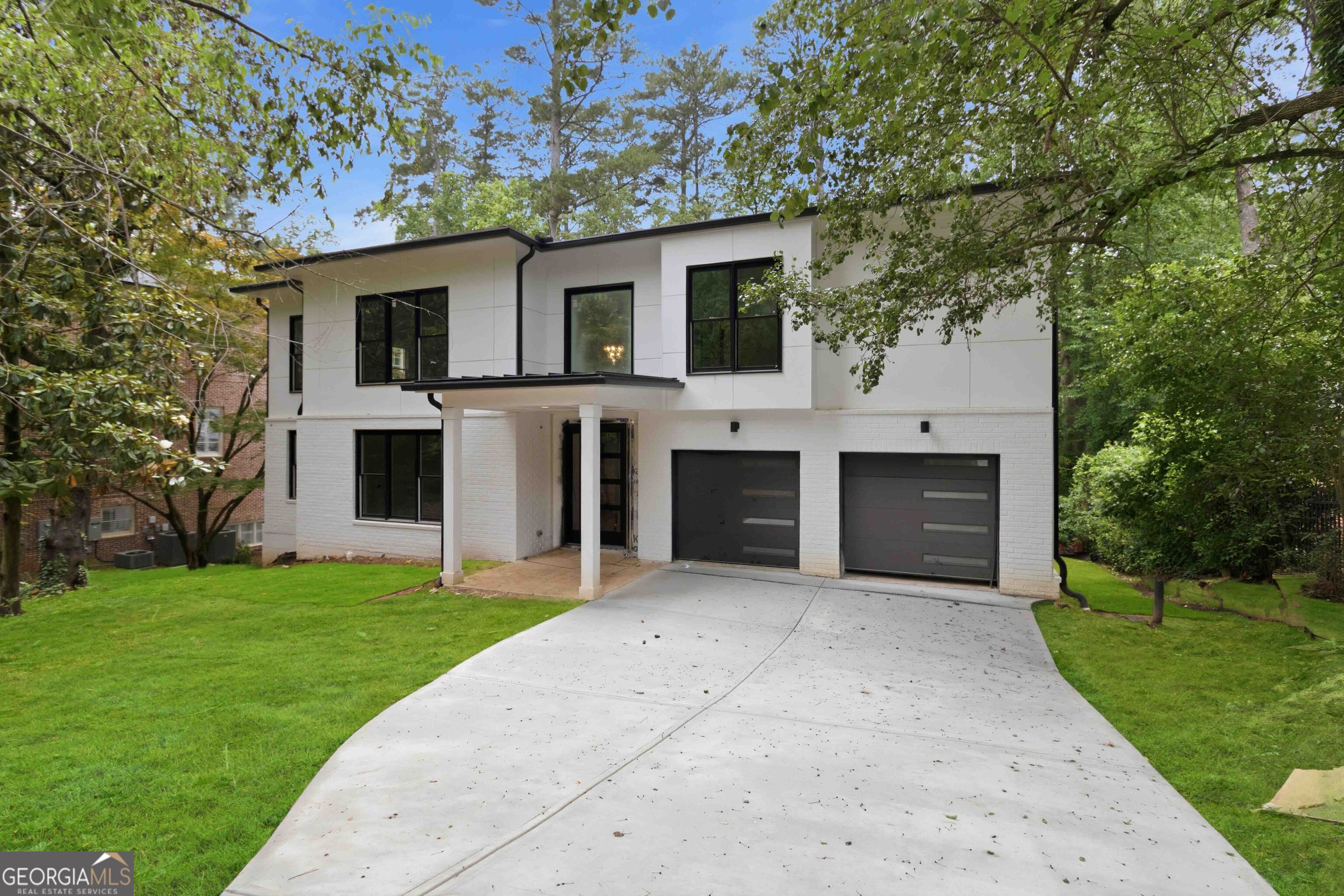 3196 Towerview DR NE
