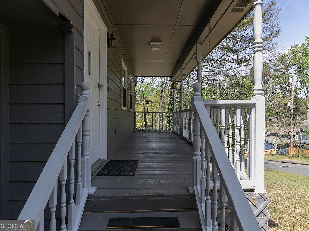 3640 Silver Leaf LN SW