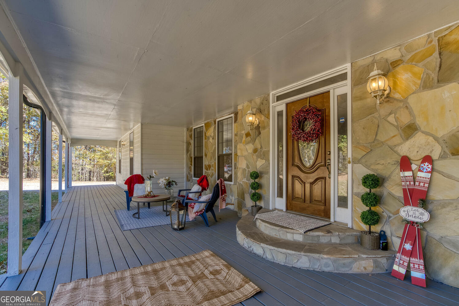 5098 Gwendolyn CT NW