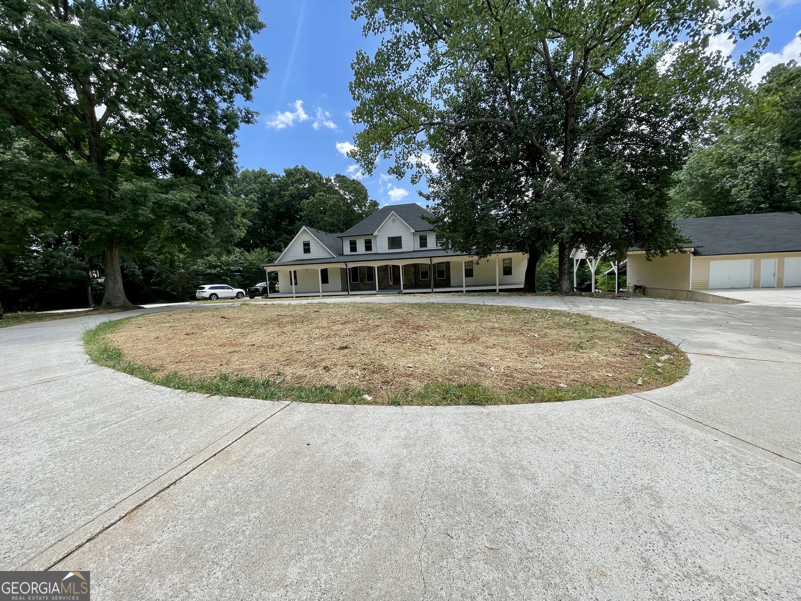 5098 Gwendolyn CT NW