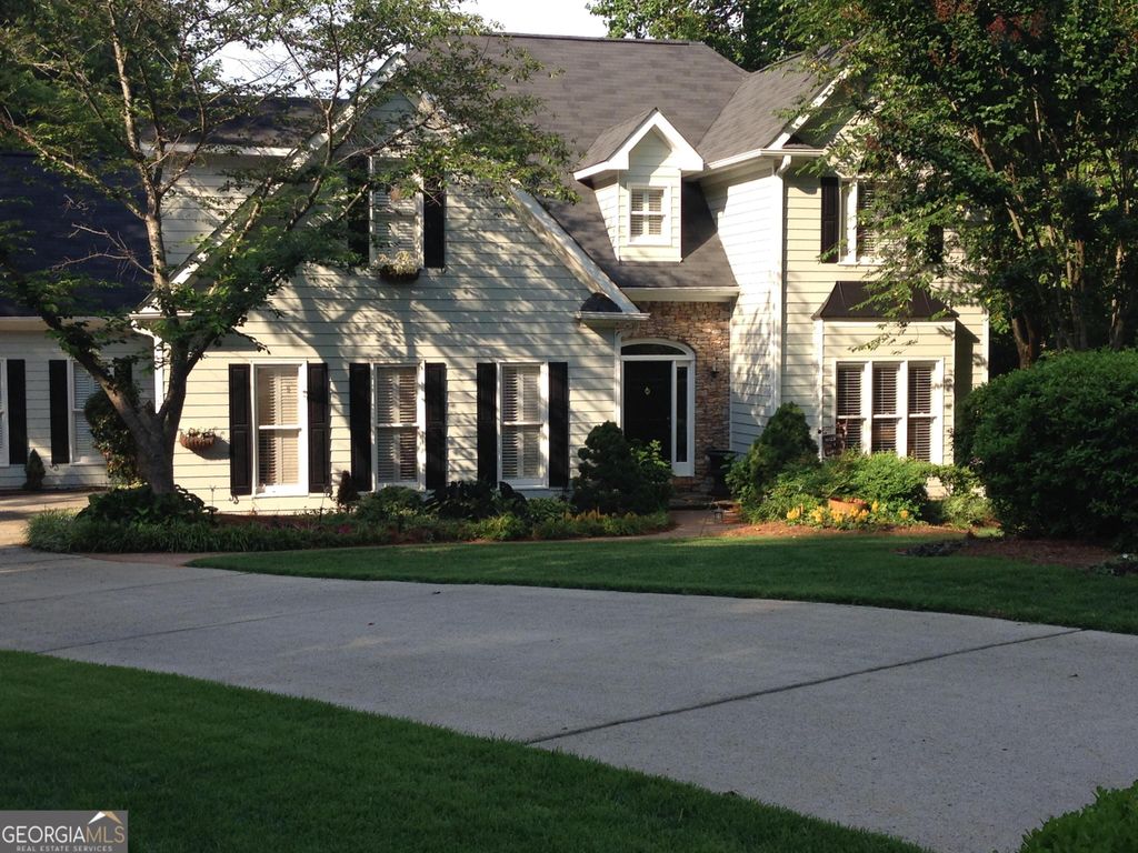 Photo of 3520 Habersham Club Drive, Cumming, GA 30041 (MLS # 10678303)