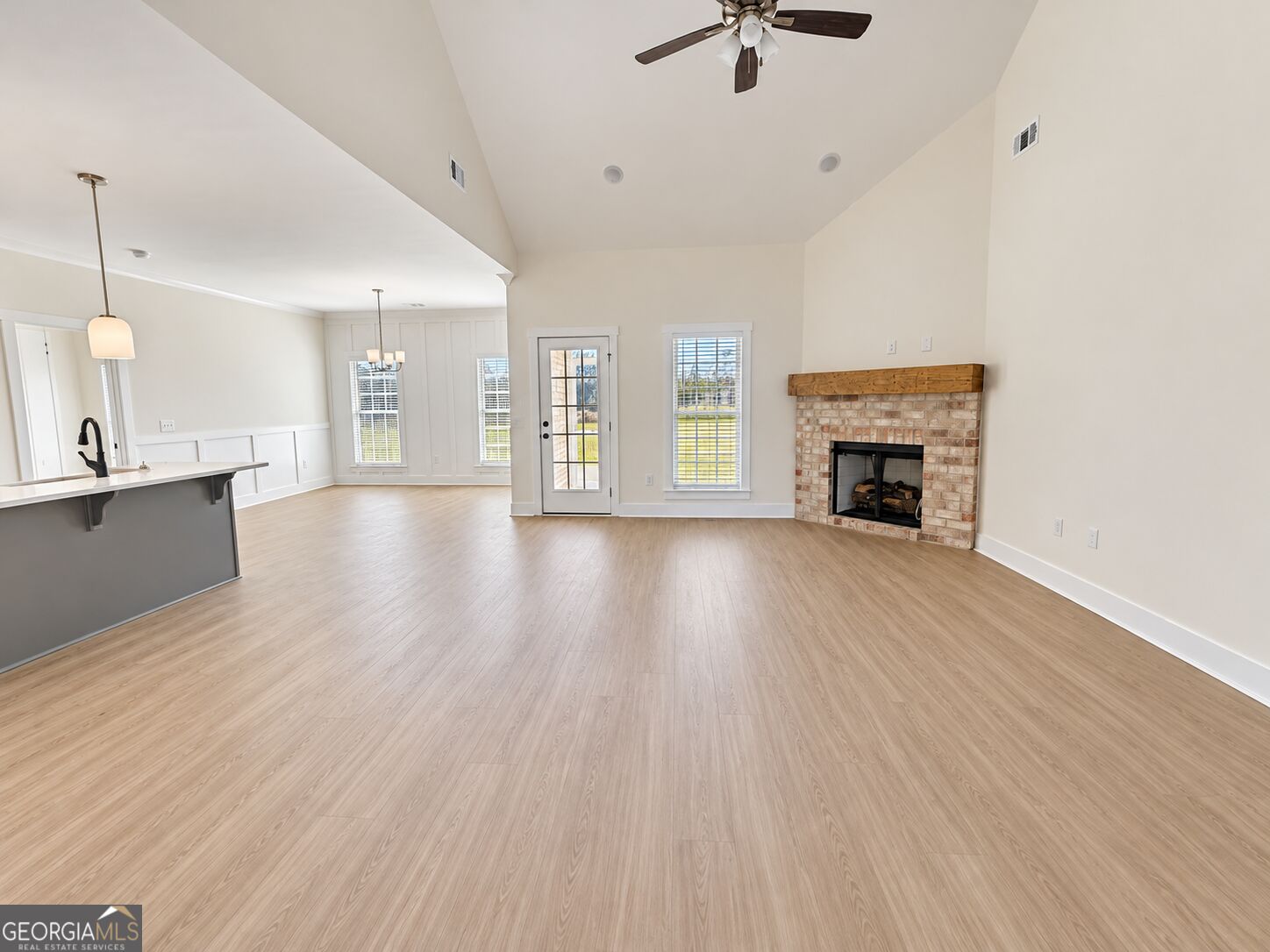 122 Pin Oak Lane