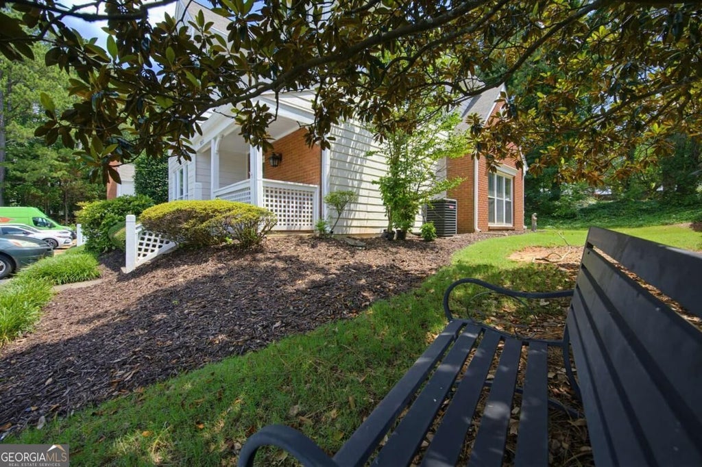 Photo of 5010 Avalon Drive, Alpharetta, GA 30005 (MLS # 10839583)