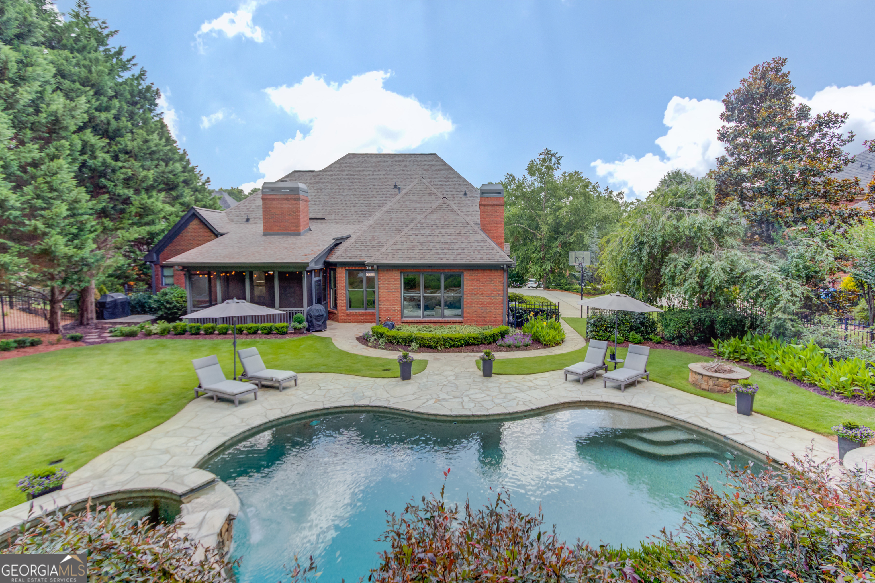 4154 Highglen TRCE