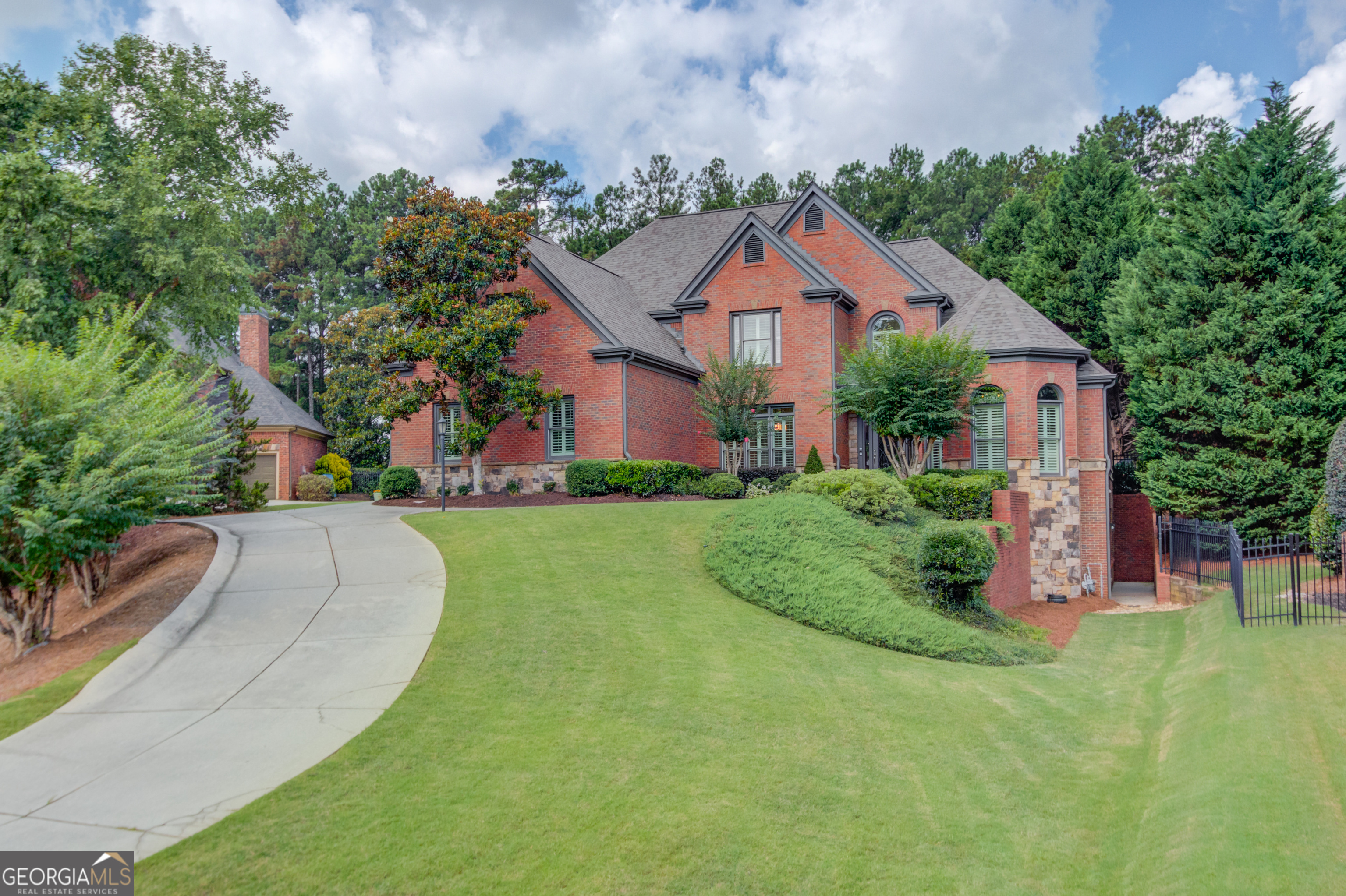4154 Highglen TRCE